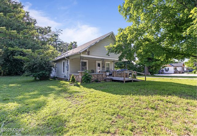 510 Freeman Road, Neosho, MO 64850
