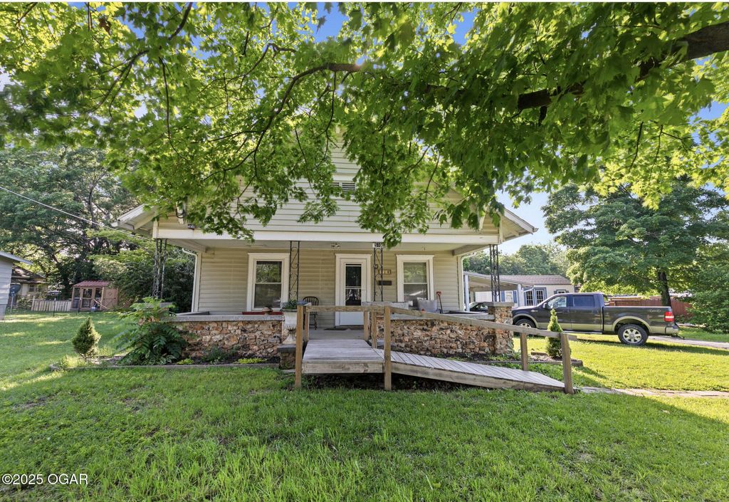 510 Freeman Road, Neosho, MO 64850