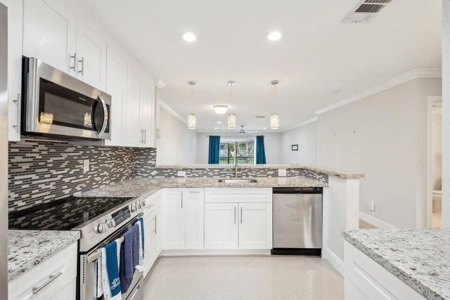 21662 Arriba Real 44-F, Boca Raton, FL 33433