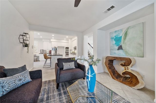 661 Lavender, Azusa, CA 91702