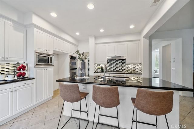 661 Lavender, Azusa, CA 91702