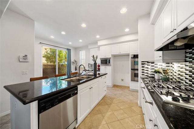 661 Lavender, Azusa, CA 91702