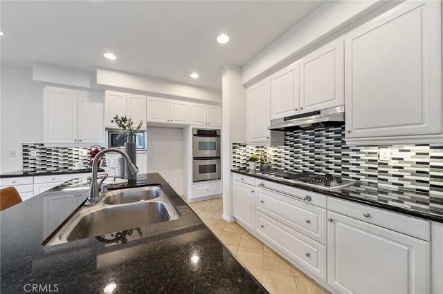 661 Lavender, Azusa, CA 91702