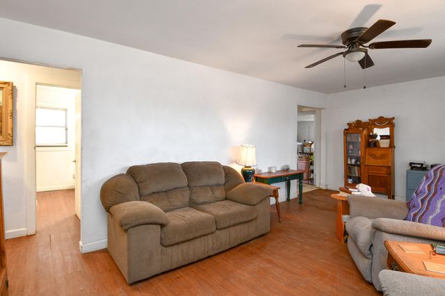 4195 State Highway W, Marshfield, MO 65706