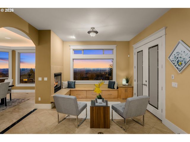 3246 Nw CHAPIN Dr, Portland, OR 97229