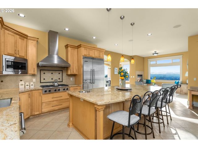 3246 Nw CHAPIN Dr, Portland, OR 97229