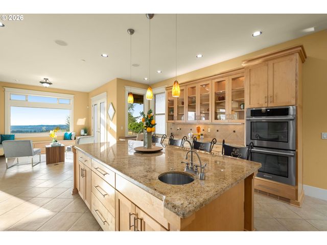 3246 Nw CHAPIN Dr, Portland, OR 97229