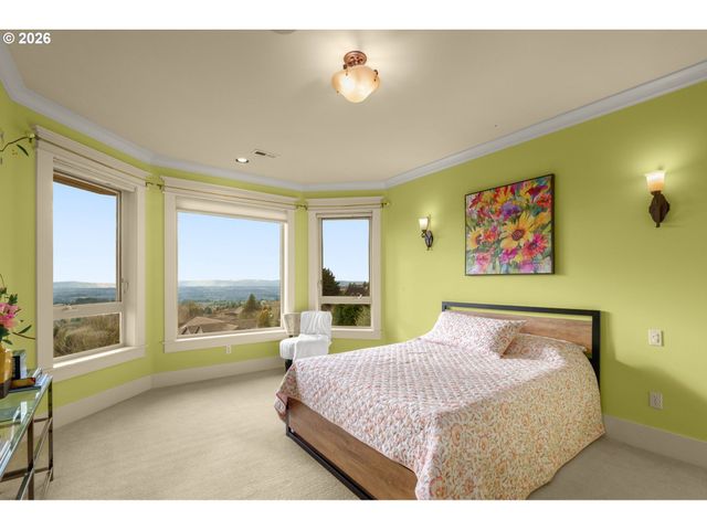 3246 Nw CHAPIN Dr, Portland, OR 97229