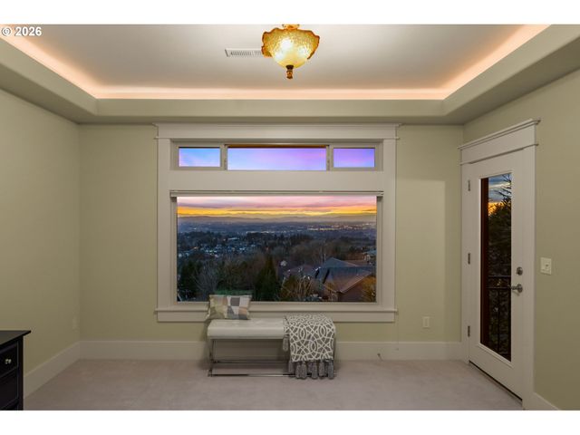 3246 Nw CHAPIN Dr, Portland, OR 97229