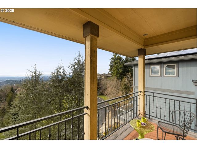 3246 Nw CHAPIN Dr, Portland, OR 97229