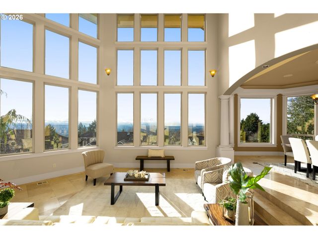 3246 Nw CHAPIN Dr, Portland, OR 97229