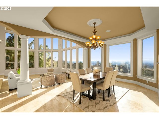 3246 Nw CHAPIN Dr, Portland, OR 97229