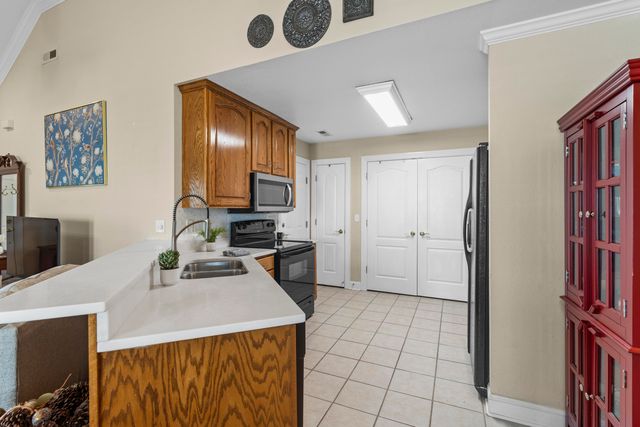 288 Briarstone Drive, Rossville, GA 30741