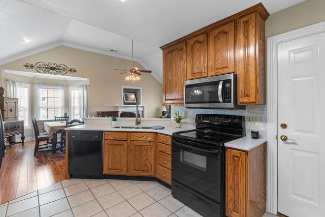 288 Briarstone Drive, Rossville, GA 30741