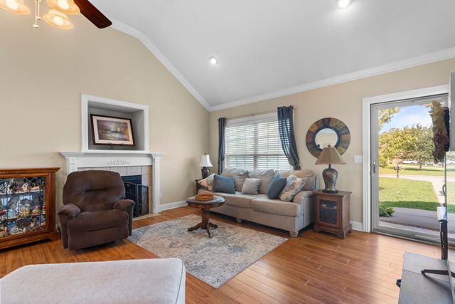 288 Briarstone Drive, Rossville, GA 30741