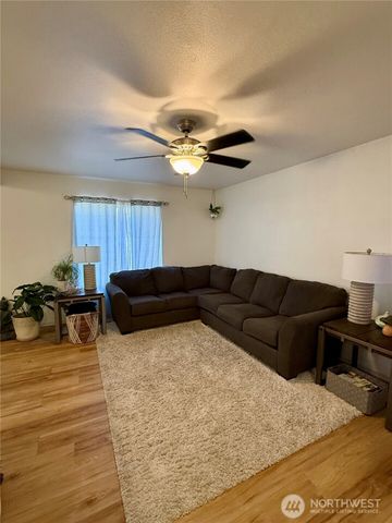 609 Grant Lane SW, Tumwater, WA 98512