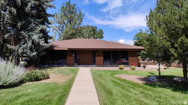 2727 N EDGEWOOD DR, Provo, UT 84604