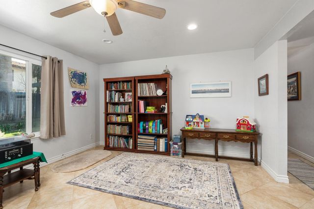 465 Bliss Avenue, Clovis, CA 93611