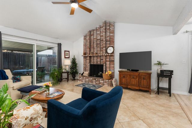 465 Bliss Avenue, Clovis, CA 93611