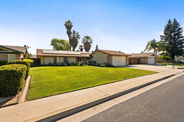 465 Bliss Avenue, Clovis, CA 93611