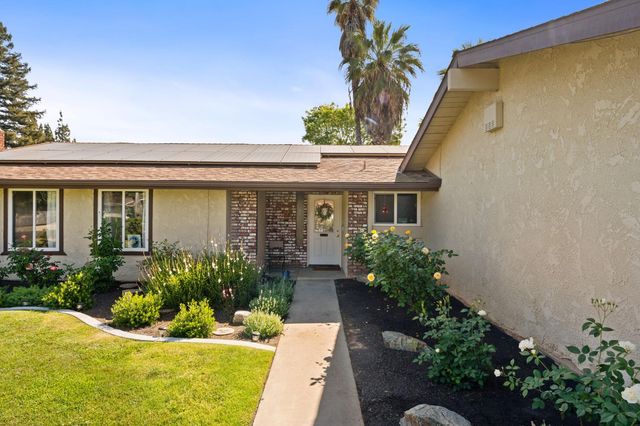 465 Bliss Avenue, Clovis, CA 93611