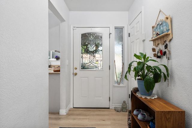 465 Bliss Avenue, Clovis, CA 93611