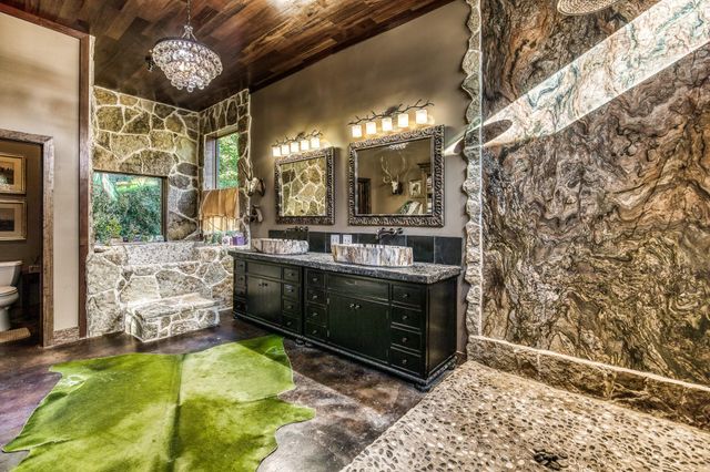 39761 Mesquite Road, Hempstead, TX 77445