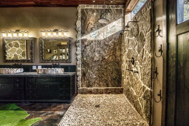 39761 Mesquite Road, Hempstead, TX 77445