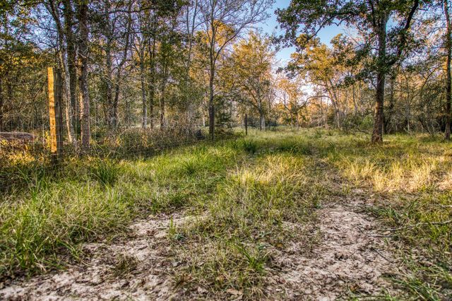 39761 Mesquite Road, Hempstead, TX 77445