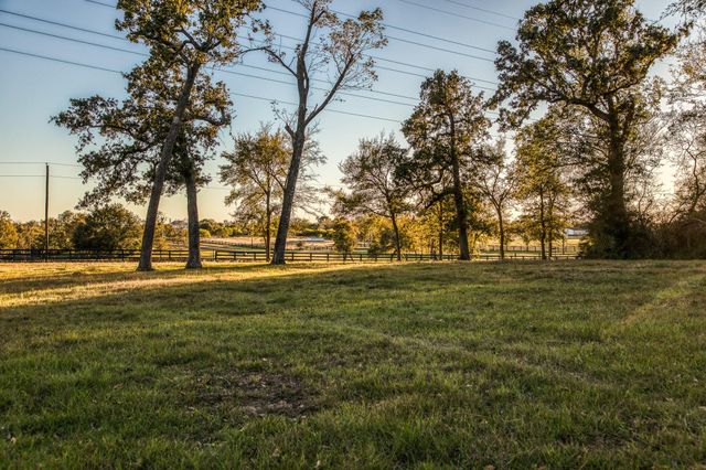 39761 Mesquite Road, Hempstead, TX 77445