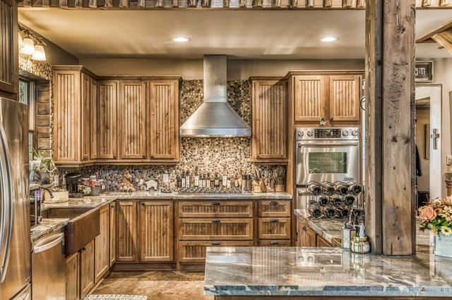39761 Mesquite Road, Hempstead, TX 77445