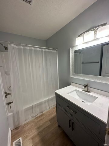 648 E Sherwood Hills Drive, Bloomington, IN 47404