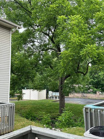 648 E Sherwood Hills Drive, Bloomington, IN 47404