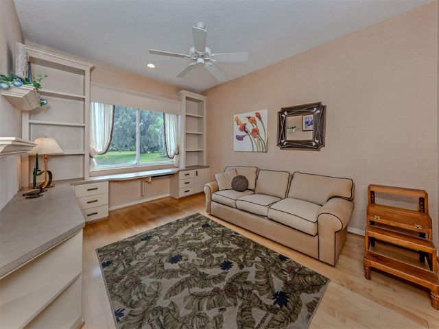 321 WILD PINE WAY, Venice, FL 34292