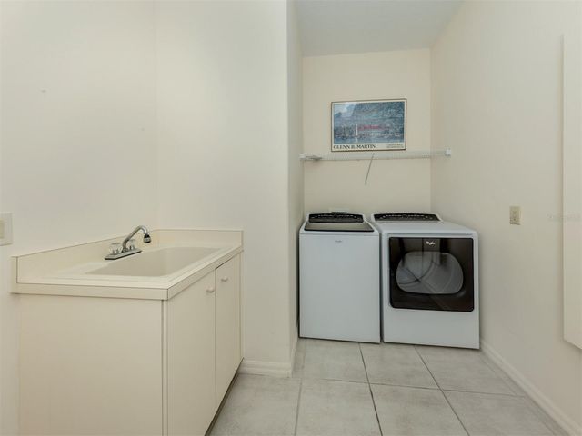 321 WILD PINE WAY, Venice, FL 34292