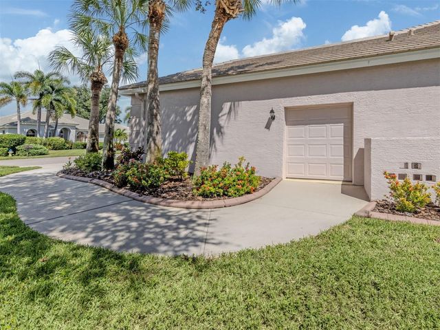 321 WILD PINE WAY, Venice, FL 34292
