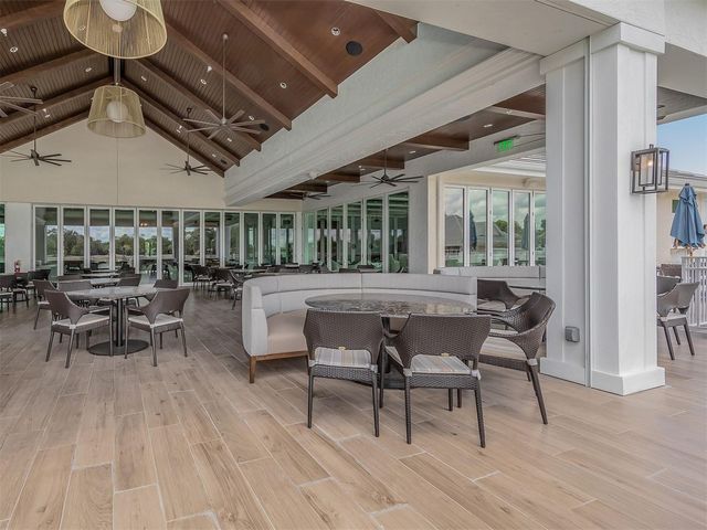 321 WILD PINE WAY, Venice, FL 34292