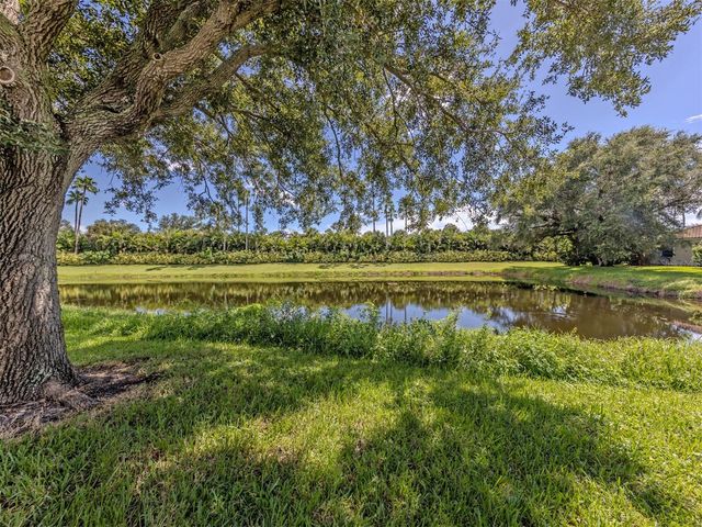 321 WILD PINE WAY, Venice, FL 34292