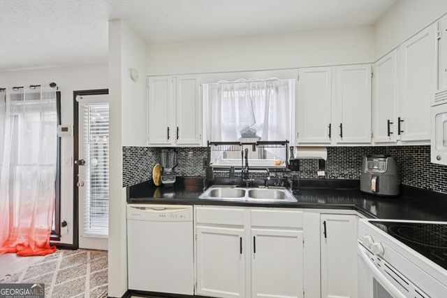 4109 Ashford Green Drive, Duluth, GA 30096