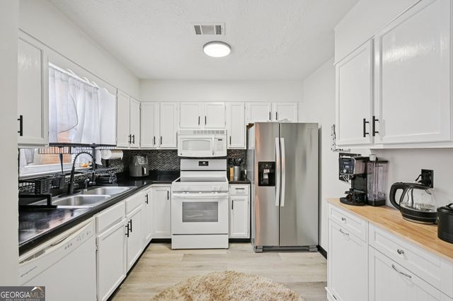 4109 Ashford Green Drive, Duluth, GA 30096