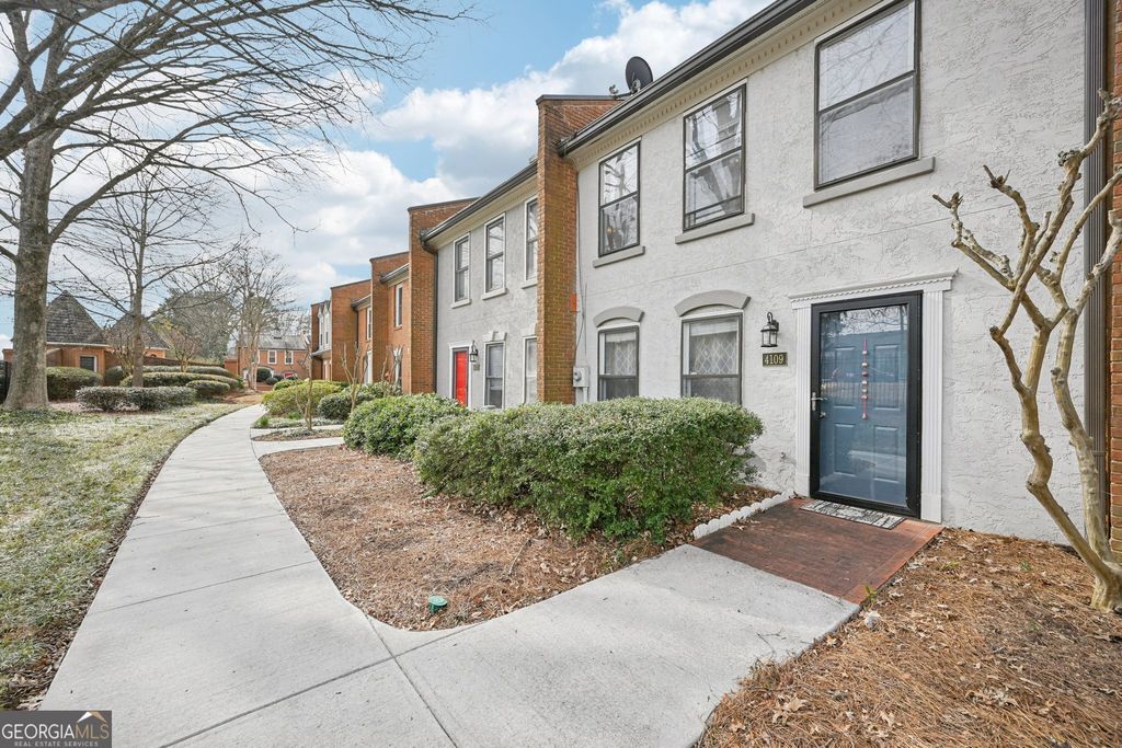 4109 Ashford Green Drive, Duluth, GA 30096
