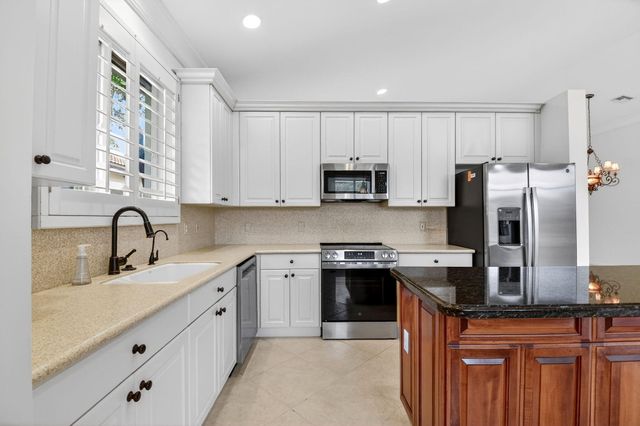 8706 Bellido Circle, Boynton Beach, FL 33472