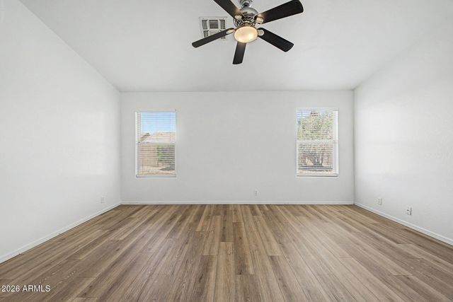 930 E Harwell Road, Phoenix, AZ 85042