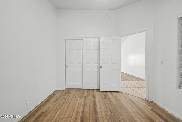 930 E Harwell Road, Phoenix, AZ 85042