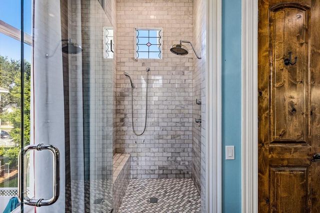 1728 Avenue M, Galveston, TX 77550