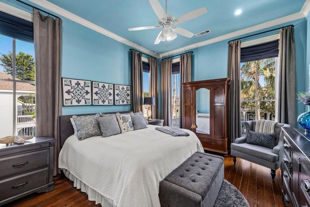 1728 Avenue M, Galveston, TX 77550
