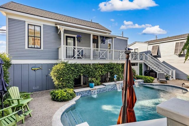 1728 Avenue M, Galveston, TX 77550
