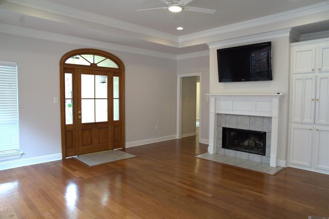 8614 Cypress Point Ct, Baton Rouge, LA 70809