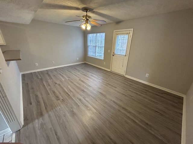 1525 Middleborough Ct, Murfreesboro, TN 37130