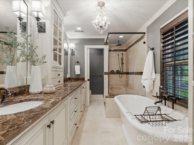 2506 Winding Oak Drive, Charlotte, NC 28270